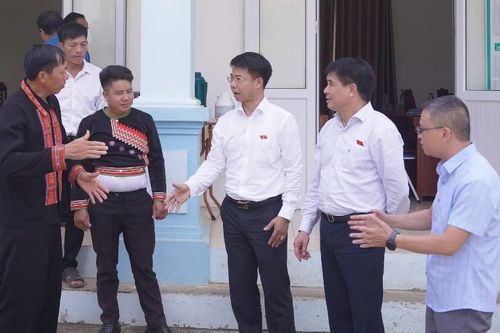Đoàn Đại biểu Quốc hội tỉnh: Tiếp xúc cử tri tại xã Sin Suối Hồ