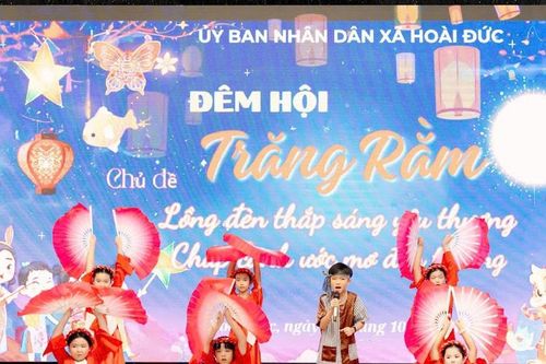 Xã Hoài Đức trao hơn 2.200 phần quà, học bổng cho thiếu nhi dịp Trung thu