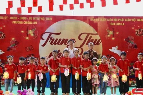 Chương trình 'Trung thu nhớ Bác'
