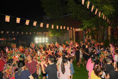 Cùng em vui Trung thu