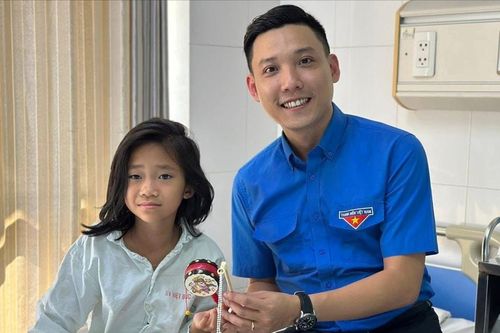 Tuổi trẻ Hoàn Kiếm gieo nụ cười cho từng bệnh nhi Việt Đức