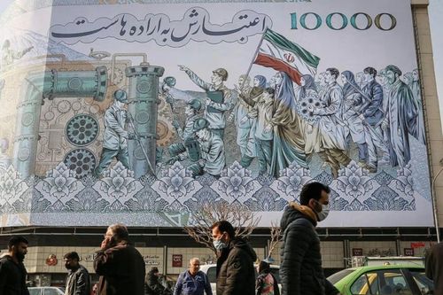 Quốc hội Iran phê chuẩn việc xóa 4 số 0 khỏi đồng nội tệ