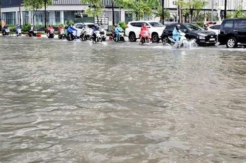 Hà Nội yêu cầu trường học chủ động ứng phó với hoàn lưu bão số 11