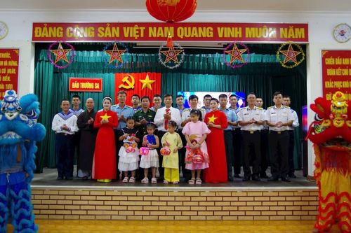 Trung thu trên Quần đảo Trường Sa