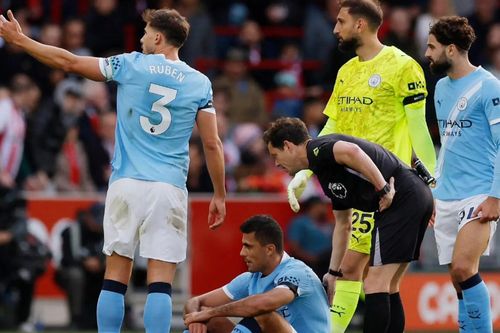 Rodri chấn thương, Man City đứng ngồi không yên