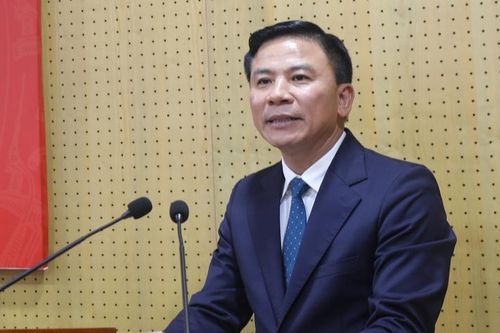 Trung ương cách tất cả các chức vụ trong Đảng đối với ông Đỗ Trọng Hưng