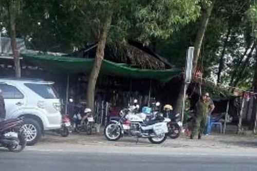 Nữ chủ quán cà phê bị đâm tử vong, nghi phạm nhảy lầu tự tử
