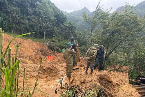 Tìm kiếm nạn nhân cuối cùng vụ sạt lở đất ở Lũng Cú