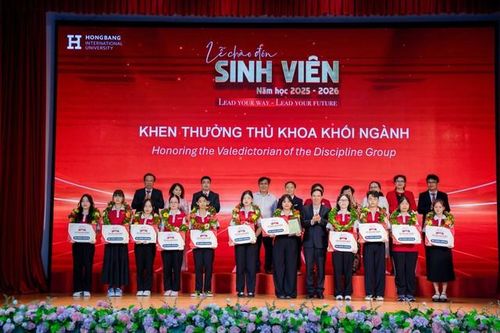 Bùng nổ lễ chào đón năm học mới 2025–2026 tại HIU