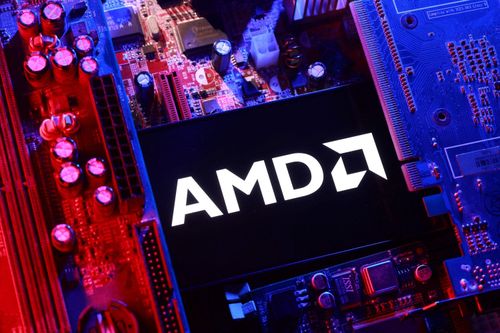 Cổ phiếu hãng chip Mỹ tăng dựng đứng sau hợp tác với OpenAI