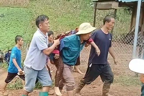 Hai vợ chồng bị sét đánh tử vong khi đang đi làm nương