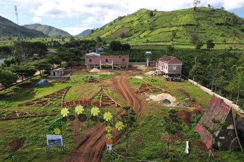 Gia Lai: Tháo dỡ công trình Nhà rông bê tông tại Khu du lịch núi lửa Chư Đang Ya