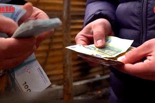Iran bỏ bốn số 0 trên mệnh giá đồng nội tệ rial