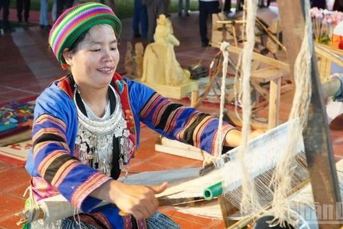 Hội chợ làng nghề Việt Nam lần thứ 21: Tôn vinh tinh hoa nghề truyền thống và sản phẩm OCOP