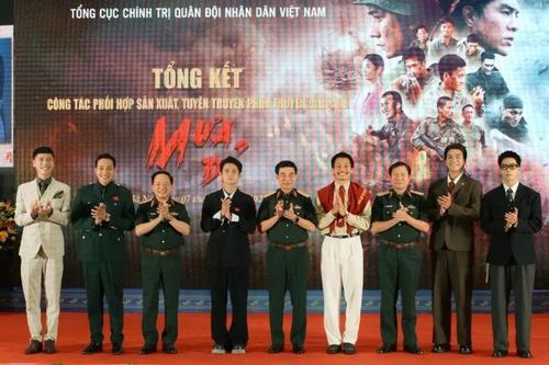'Mưa đỏ' - Dấu ấn nghệ thuật và trách nhiệm trong kỷ nguyên mới của Điện ảnh Quân đội