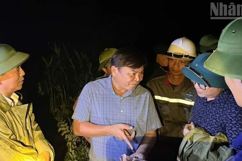 Thứ trưởng Nông nghiệp và Môi trường kiểm tra sự cố vỡ đập thủy điện tại Lạng Sơn