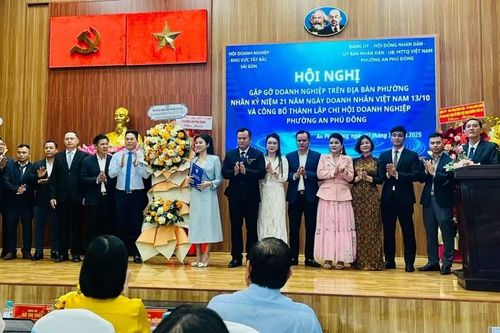 Chi hội Doanh nghiệp phường An Phú Đông trao tặng 13 căn nhà tình nghĩa, tình thương