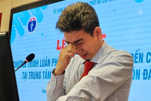 Ngày về xúc động của bác sĩ sau hành trình đến với người dân Côn Đảo