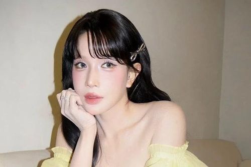 Khả Như phản ứng ra sao trước tin đồn sinh con?
