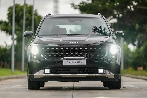 Cận cảnh KIA Carnival Hybrid 2026, từ hơn 2 tỷ đồng tại Thái Lan