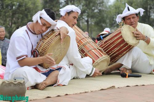 Âm vang tiếng trống Paranưng trong lễ hội Katê của người Chăm