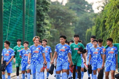 U23 Việt Nam sang UAE tập huấn, chia tay 2 cầu thủ vì chấn thương
