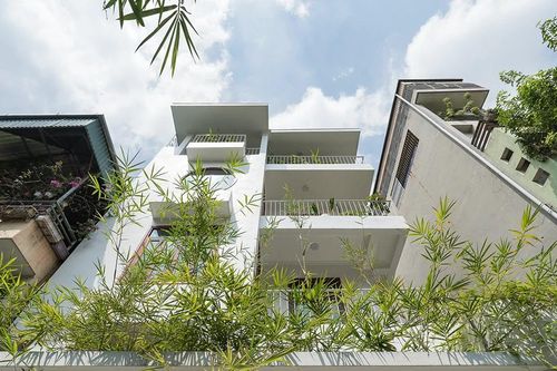 Cải tạo nhà ống chật chội thành không gian sống xanh mát