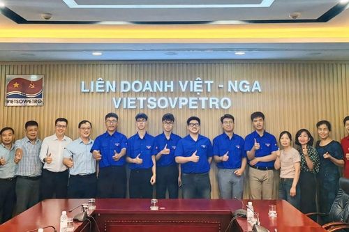 Vietsovpetro gặp gỡ tân sinh viên được cử đi du học tại Liên bang Nga