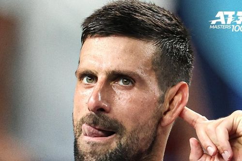 Djokovic vượt khó vào tứ kết Thượng Hải Masters