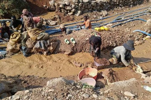 Khoáng sản 'nhuốm máu' ở Sudan và Cộng hòa Dân chủ Congo