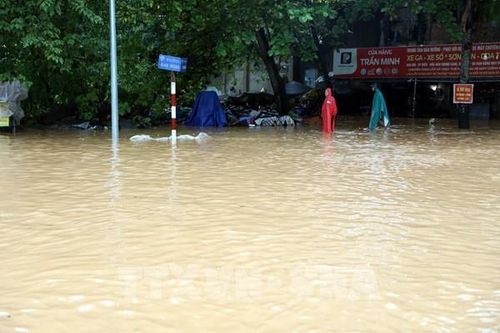 Mực nước tại thượng lưu vẫn ở mức cao, Tuyên Quang bảo đảm an toàn cho người dân