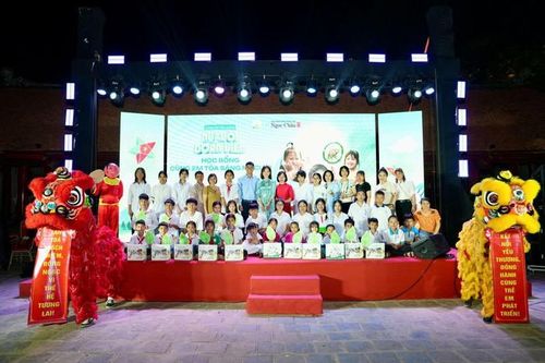 Kem đánh răng dược liệu Ngọc Châu và 'Cặp lá yêu thương' chung tay thắp sáng nụ cười trẻ thơ
