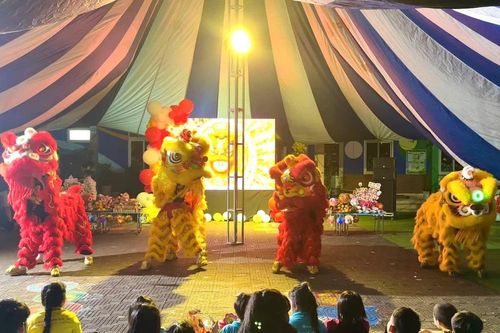 Trung thu đoàn viên ở những mái nhà SOS
