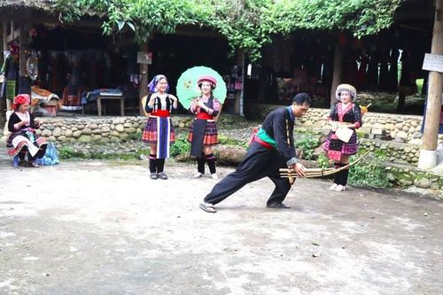 Giữ gìn nét đẹp văn hóa dân tộc Mông