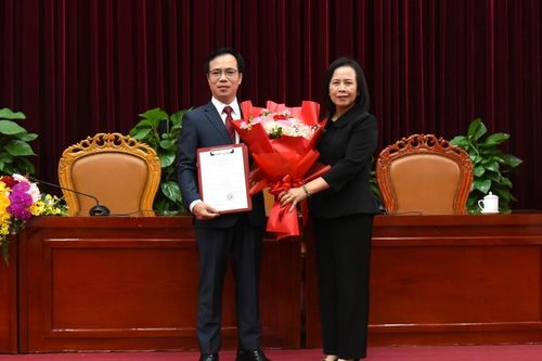 Công bố quyết định bổ nhiệm Phó Chánh Văn phòng Đoàn đại biểu Quốc hội và HĐND tỉnh