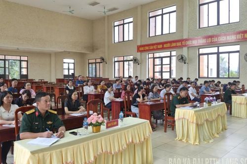 Khai mạc lớp bồi dưỡng kiến thức quốc phòng và an ninh đối tượng 3