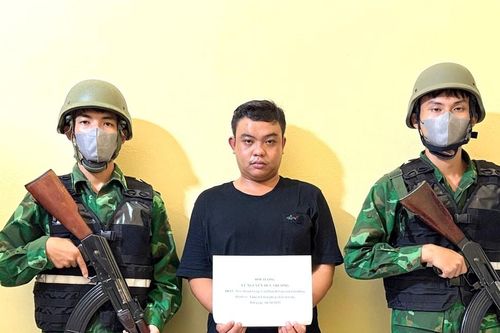 Biên phòng Hòa Minh tuần tra phát hiện đối tượng tàng trữ ma túy