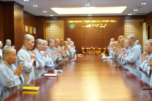 Phân ban Ni giới Phật giáo TP.HCM đóng góp gần 1 tỷ đồng hỗ trợ đồng bào bị thiệt hại do bão số 10