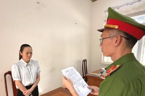 Đắk Lắk: Khởi tố nữ tài xế gây tai nạn khiến Chủ tịch UBND xã tử vong