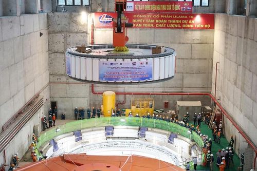 Hoàn thành lắp đặt rotor dự án Thủy điện Hòa Bình mở rộng