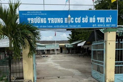 Hiệu trưởng cho vợ là giáo viên thuê căn tin của trường