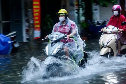 Hà Nội tiếp tục mưa lớn, nhiều khu vực nguy cơ ngập lụt