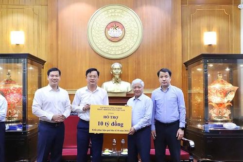 Đã tiếp nhận 752,672 tỷ đồng ủng hộ đồng bào khắc phục hậu quả bão số 10