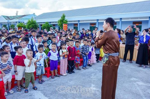 Ðêm hội yêu thương nơi biên cương