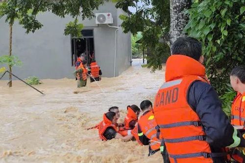 Công an Bắc Ninh hành động quả cảm sau tin báo khẩn cấp về gia đình 5 người