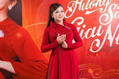 Như Quỳnh thay đổi giọng hát ở tuổi 55 vì sức khỏe: 'Cột hơi của tôi không còn như xưa'