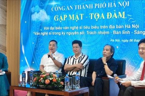Công an TP Hà Nội gặp mặt văn nghệ sĩ tiêu biểu nhân 71 năm Ngày Giải phóng Thủ đô