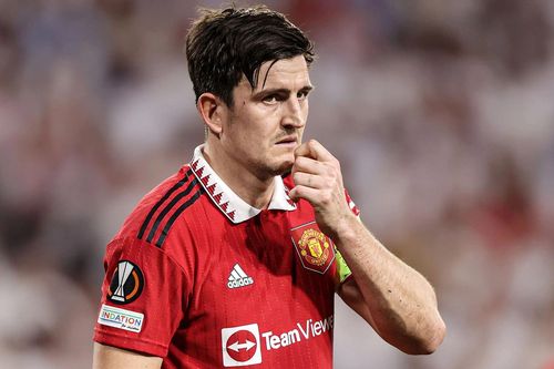 Bước ngoặt vụ Maguire hành hung cảnh sát