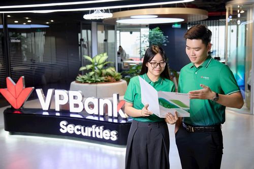 VPBankS lãi kỷ lục ngay trước thương vụ IPO lịch sử