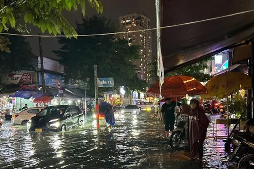 TP Hồ Chí Minh: mưa to kéo dài gây ngập nặng nhiều nơi